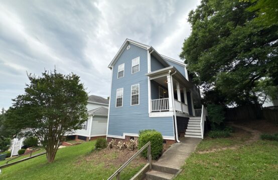 1009 Edgefield